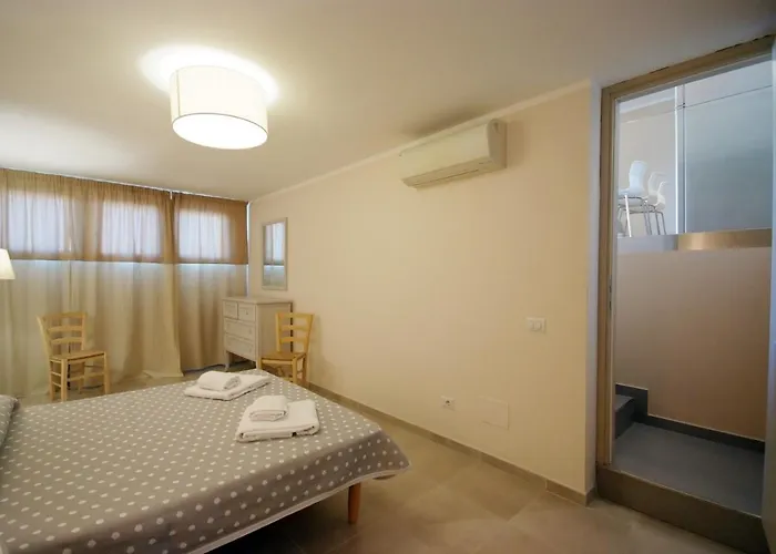 Appartamenti Procchio