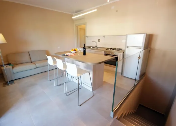 Appartamenti Procchio