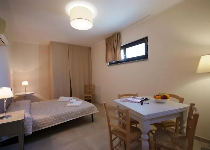 Appartamenti Procchio